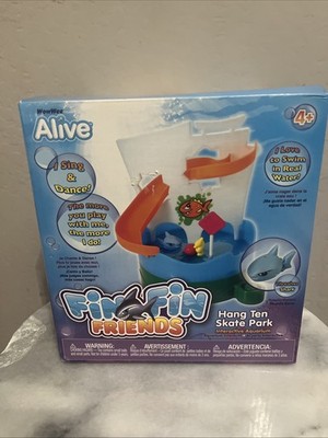 WowWee Alive Fin Fin Friends Hang Ten Skate Park