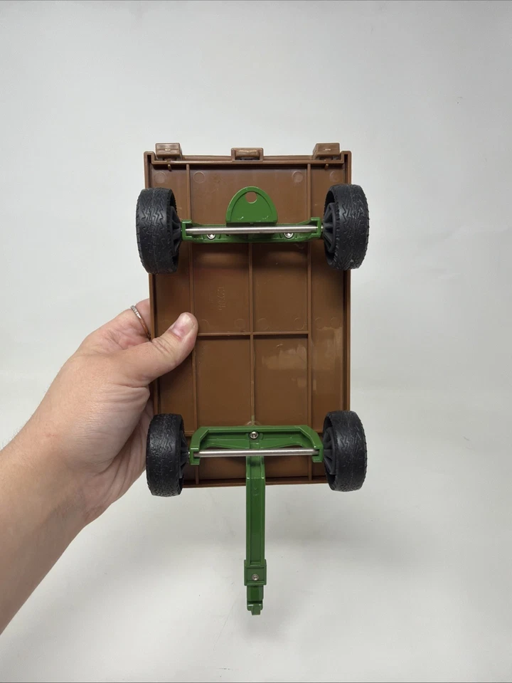 Vagão de feno Ertl John Deere 1/16 verde metal e plástico marrom #12785 - Imagem 4 de 4