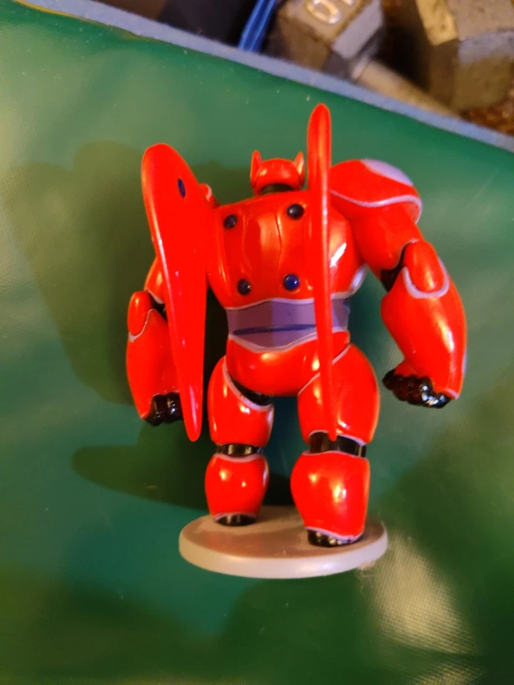 Disney Big Hero 6 Baymax Armadura Roja Figura Juguete 4.5” Decoración de Pasteles PVC Foto 2 de 2