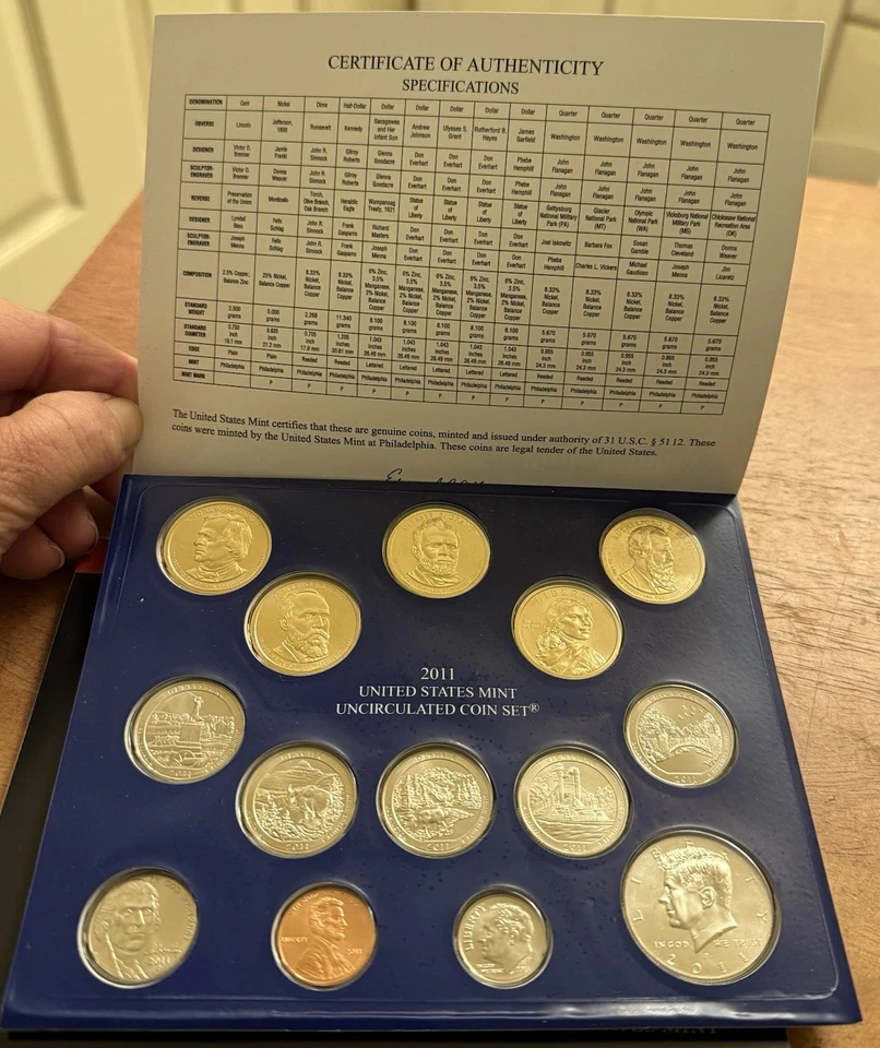 2011 United States Mint Uncirculated Coin Set Philadelphia And Denver  28 Coins - Image 4 of 4