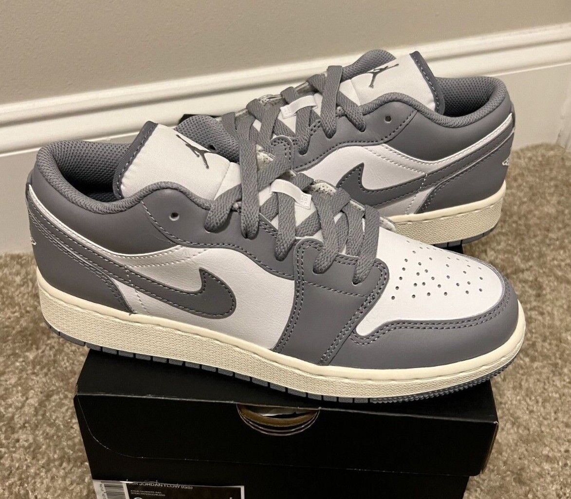 NIKE AIR JORDAN 1 LOW GS VINTAGE GREY GS 553560-053 SIZES 4Y NIKE AIR JORDAN 1 LOW GS VINTAGE GREY GS 553560-053 SIZES 4Y