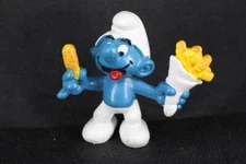 VINTAGE Smurf FRIES BAGUETTES BREAD   PVC Figure 1980  PEYO HONG KONG SCHLEICH