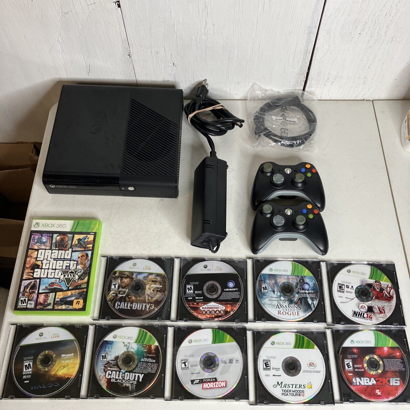 Xbox 360 E 250GB Console with Brand New GTAV Game from 2P Gaming