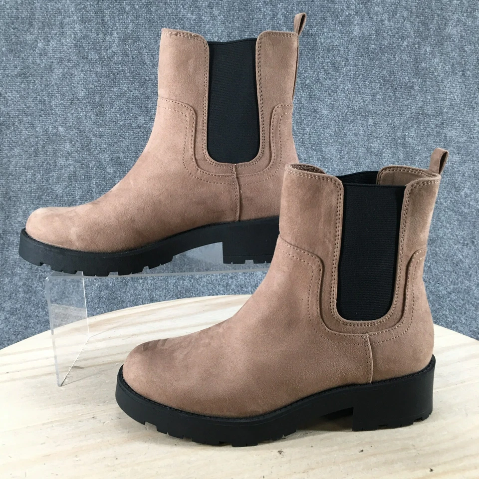 Old Navy Boots Womens 8 Chelsea Booties Beige Faux Suede Pull On Block Heels - Image 2 of 4