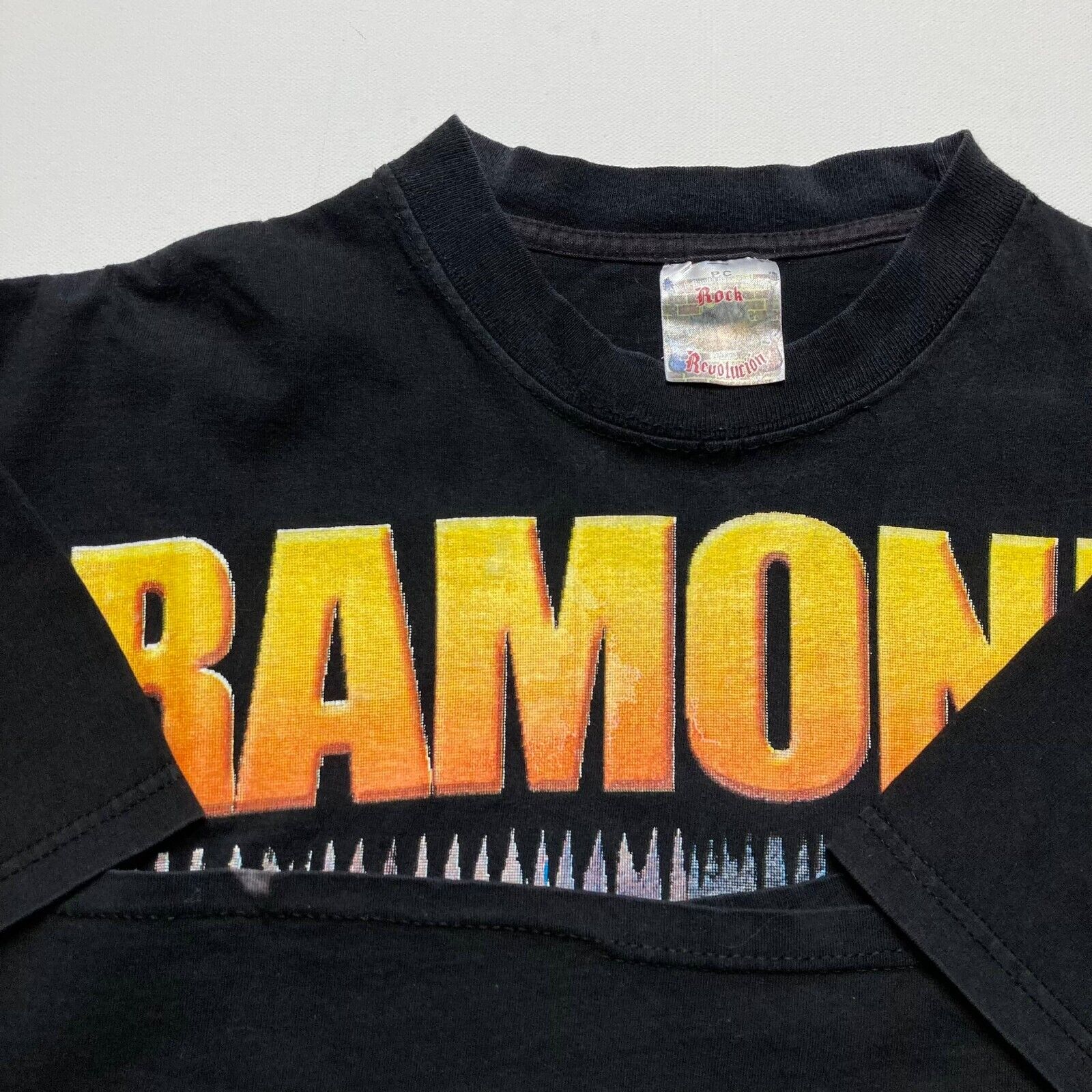 Vintage LATE 90S RAMONES Mexican Bootleg Band Shirt XL - Gem