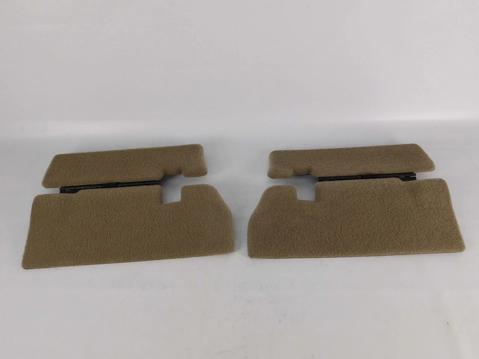 Panel de llenado de asiento trasero de segunda fila diestro LH OEM Escalade Tahoe Yukon 2003-2006 ✅ Foto 3 de 4