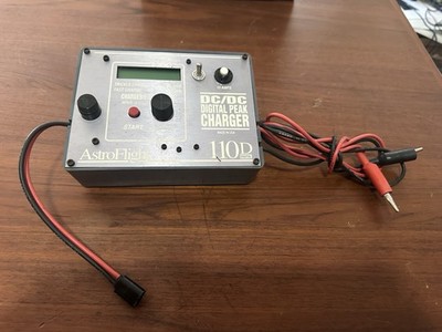 Vintage ASTRO FLIGHT 110D Digital NiCd NiMh Battery Charger good working order