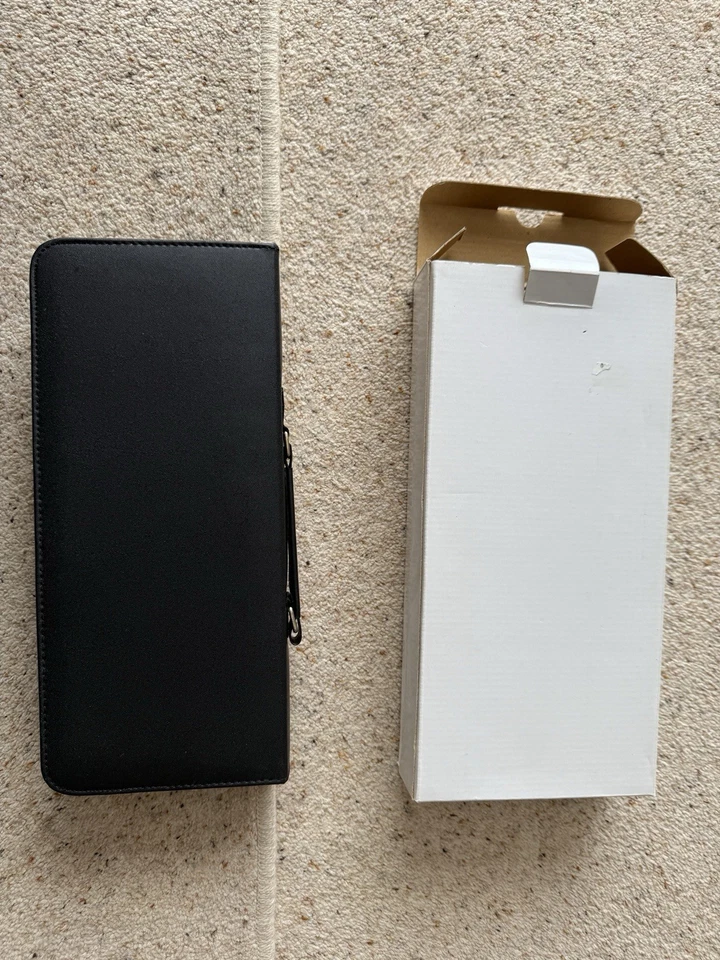 Portable Putter Set - Wooden Putter With Metal Head. Still In Plastic Protection - Image 2 of 4