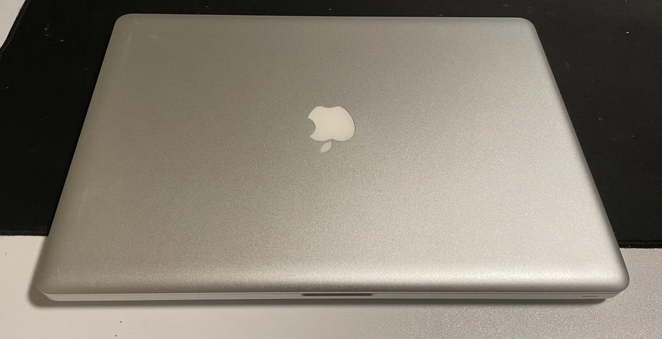 Apple Macbook Pro 17" 2.2 Ghz Core i7 principios de 2011 A1297 - Reparación/Repuestos Foto 2 de 4