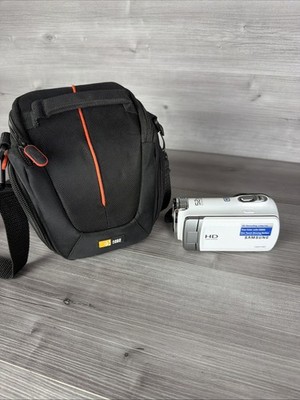 Samsung HMX-F90 HD Camcorder 52x Zoom Super Clean Everything Works w/Nice Bag