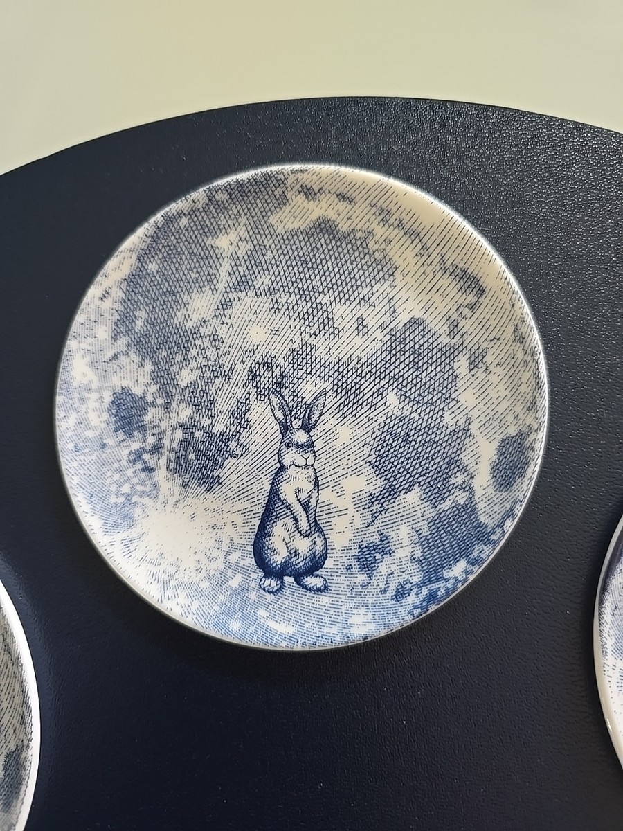 New Gucci Easter Bunny Rabbit 6 Six Blue Small Plates Porcelain