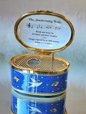 🐦 Halcyon Days Doves Enamel trinket Music Box plays "Anniversary Waltz" England