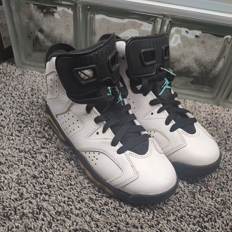Nike Jordan 6 GS Hyper Jade Sneaker Shoes Youth 4y White Black Basketball Lace 