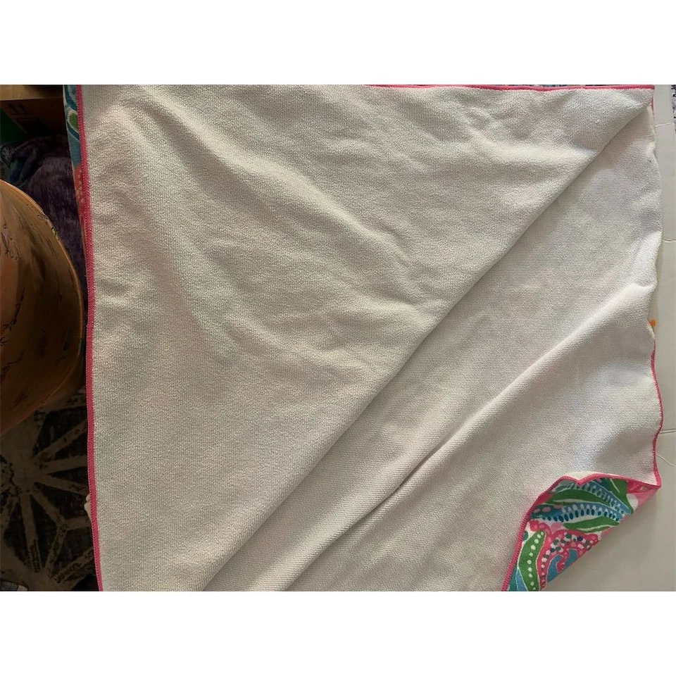 Lilly Pulitzer Pink Floral Beach Towel 30x60in - Image 2 of 4