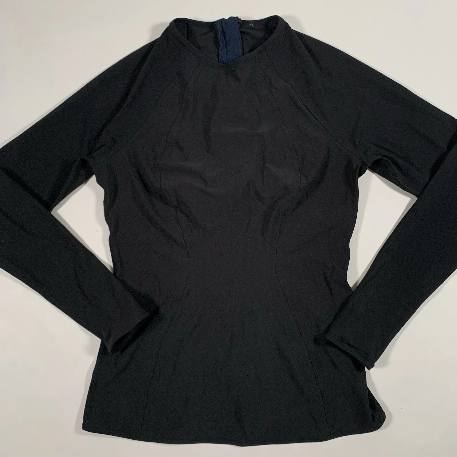Lululemon Rash Guard Top Womens Sz 4 Sun Protection Shirt Surf Swim