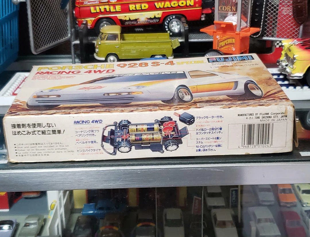 Fujimi Porsche 928 S-4 Special Racing 4WD Motor Action 1/32 Model Kit #14252