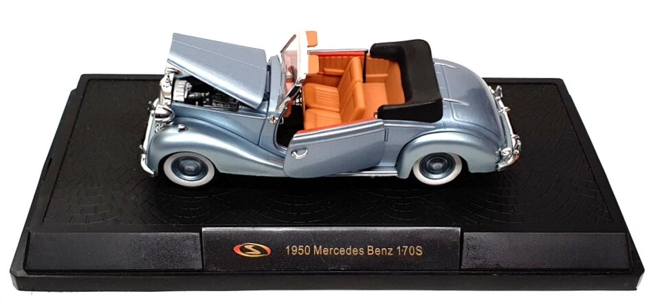 Signature 1/32 Scale 43709 - 1950 Mercedes Benz 170S - Met Lt Blue - Image 4 of 4