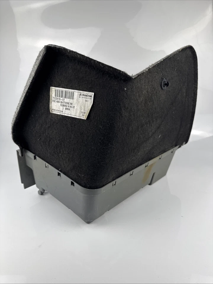 2009-2013 BMW E92 328i 335i 335xi Coupe Battery Cover OEM 51477122415 gray - Изображение 4 из 4