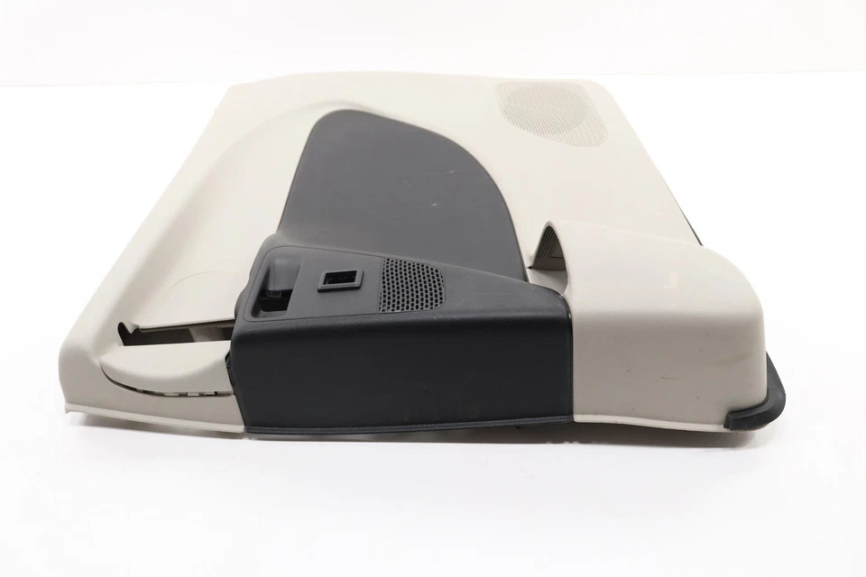 2017 - 2024 CHRYSLER PACIFICA REAR RIGHT SIDE DOOR TRIM COVER OEM GRAY_ALX7 - Image 2 of 4