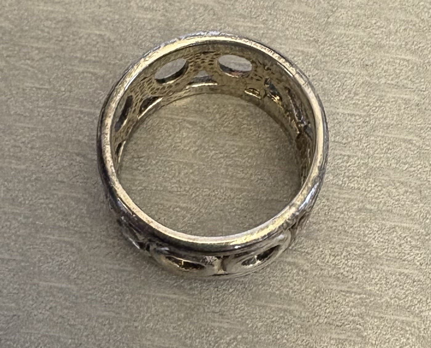 Sterling Silver Ring Openwork Cutout Heart Band 2… - image 5