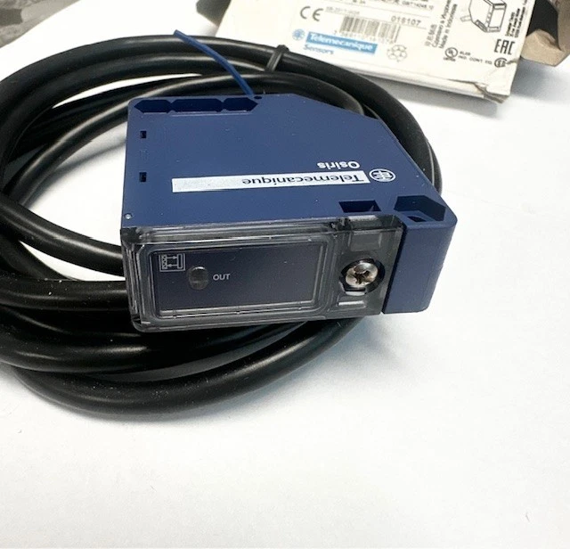 Telemecanique Sensors XUK1ARCNL2 Photoelectric Proximity Switch 24...240V - Image 3 of 4