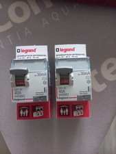 2 interrupteurs différentiels 40A Type Ac 30mA  Réf:411611