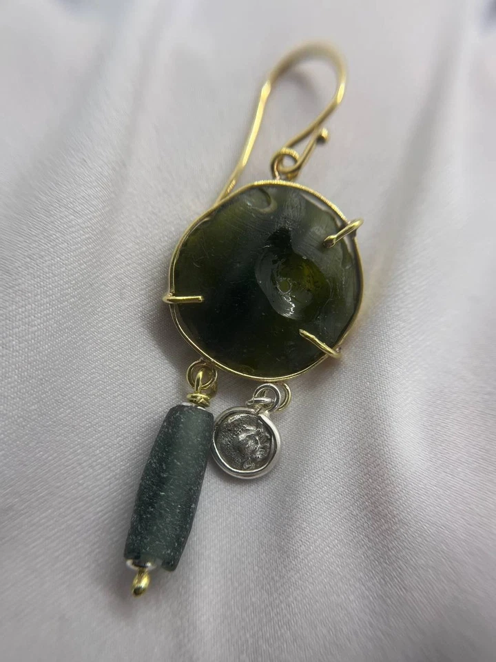 Orecchini Artigianali con Monete Greche - Ottone & Argento 925 – Edizione Limita - Immagine 4 di 4