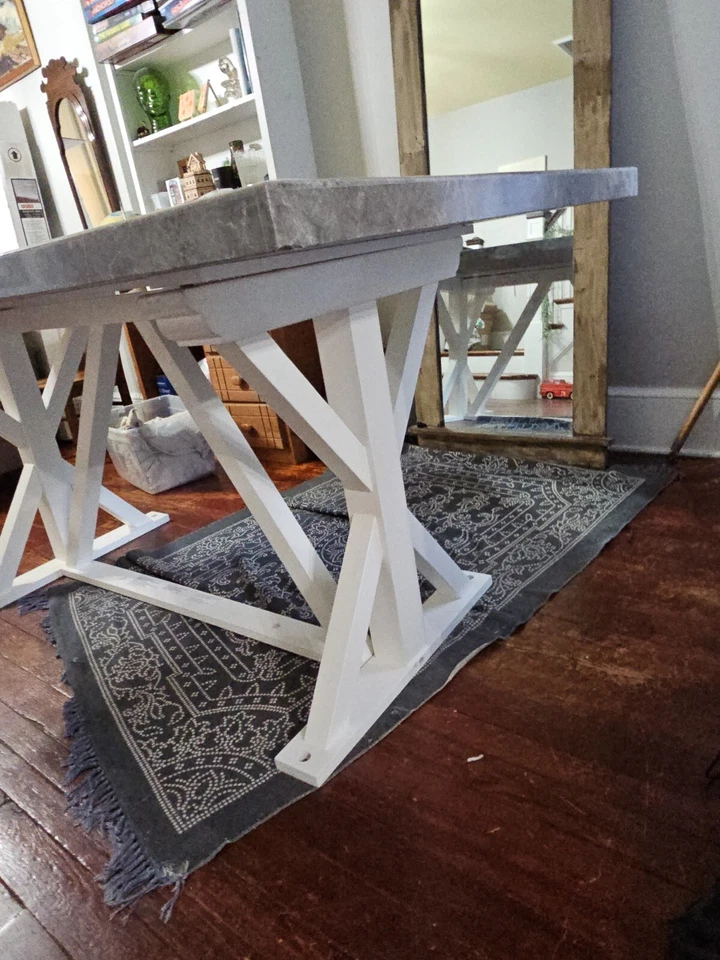 Mesa de mármore - Imagem 2 de 4