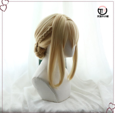 Anime Violet Evergarden Long Gold Dish Up Braids Cosplay Perücke Hitzebeständiges Haar