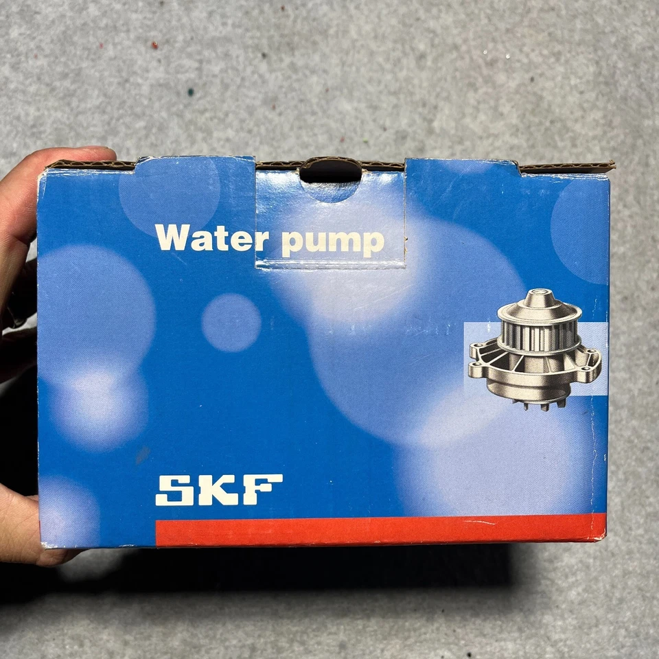 Bomba de agua SKF VKPA82218 para Fiat Lancia - NUEVA Foto 2 de 4