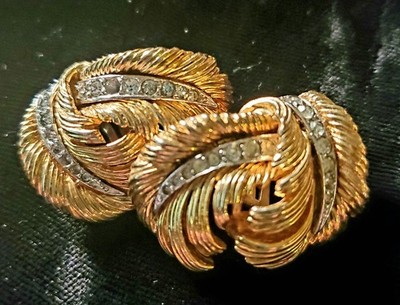 Vintage Signed Marcell Boucher Gold Tone Plume Feather Clip Earrings Rhinestones