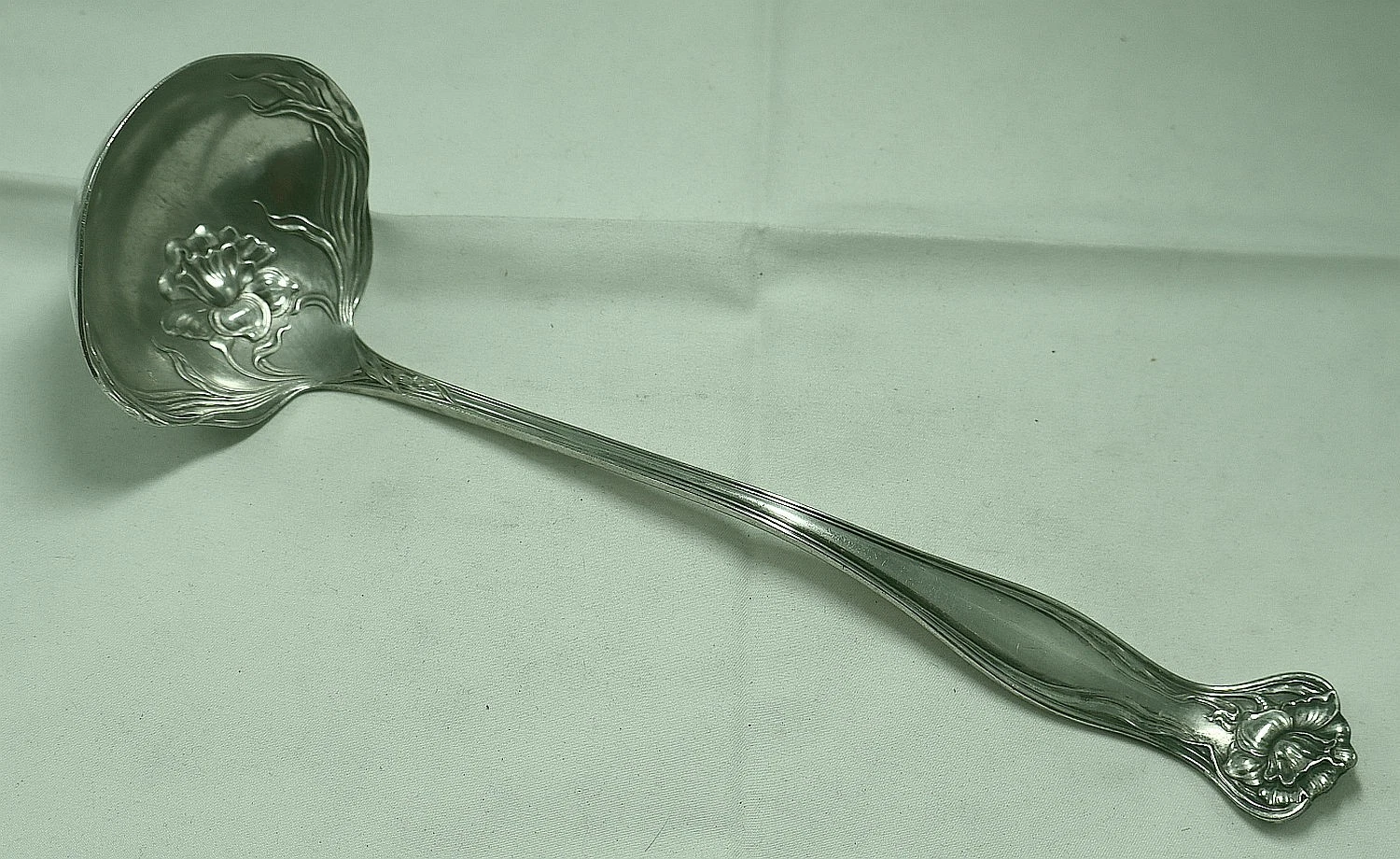 Rogers & Bro MYSTIC 1903 11" Art Nouveau soup ladle Floral motif