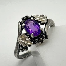 Wheeler MFG WM Black Hills Gold 925 Sterling Silver Oval Amethyst Ring Size 9