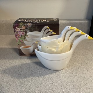 VTG 1991 J.S.N.Y Melamine Nesting Geese Cottagecore Measuring Cups original box