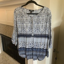 Nine West Women Shirt XXL Blue/White Paisley Floral 3/4 Sleeves Round Neck Boho