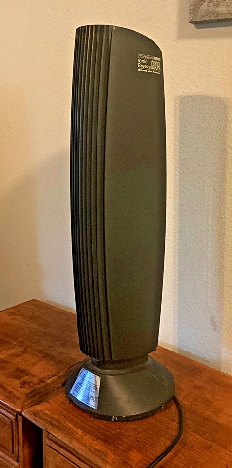 Sharper Image Professional Series Ionic Breeze Quadra Silent Air Purifier S1737 - Image 4 of 4