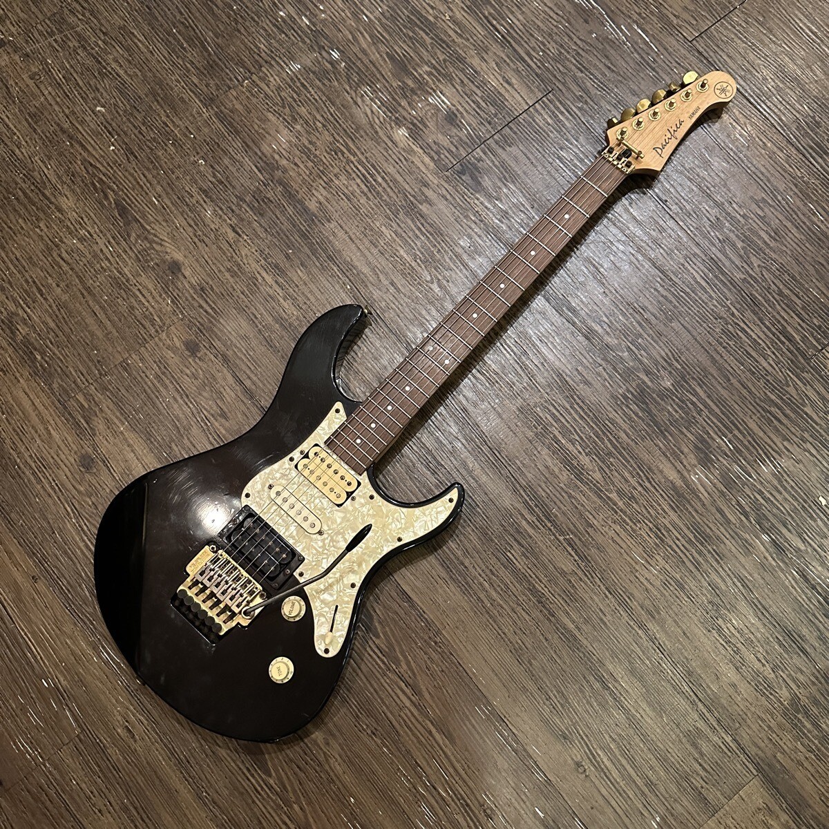 【11274】 YAMAHA PACIFICA PAC721JH パシフィカ Yamaha PAC721J Pacifica Stratocaster Electric Guitar Black Used