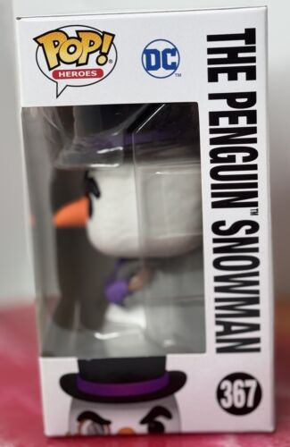 Funko POP! DC Super Heroes Il Pupazzo di Neve Pinguino #367 Esclusivo Hot Topic - Foto 5 di 7
