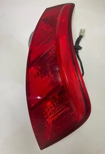 2003-2005 NISSAN MURANO REAR RIGHT TAIL LIGHT STOP BRAKE LAMP 26550-CA025 OEM