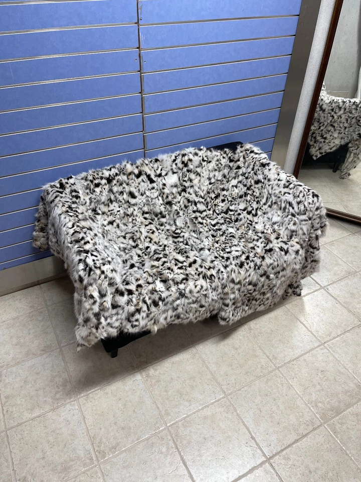 Luxury  Natural Lynx Fur Throw 100% Real Lynx Blanket Bedspread Real Fur - Image 3 of 4