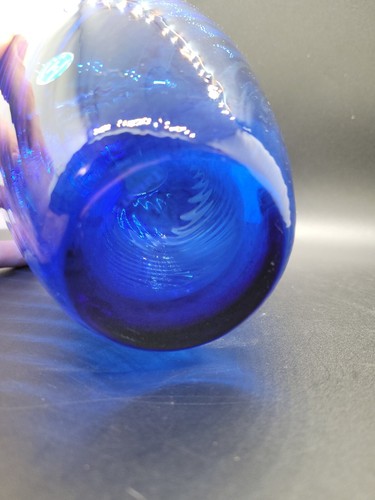 š Tiffany & Co. Cobalt Blue Hand Blown Signed Glass Swirl Pattern Vase š - Picture 8 of 11