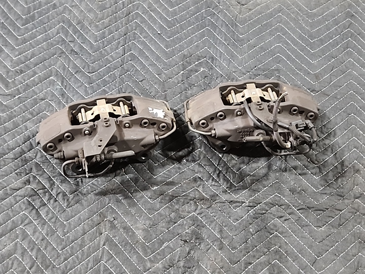 Set 2 Rear Left Right Brake Caliper Black OEM Maserati Ghibli 2015 #0045