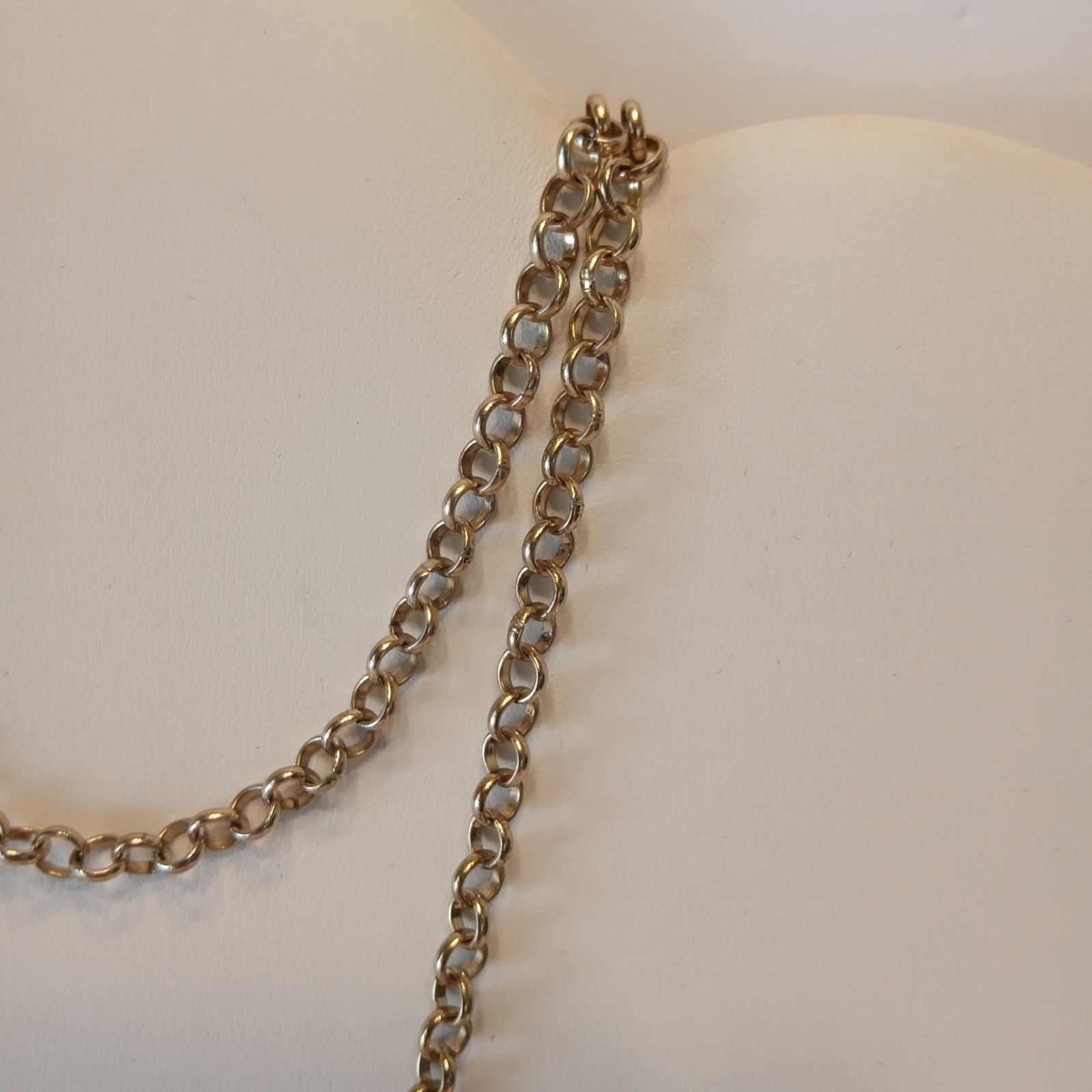 Statement 34" Bar/Ring Grey Leather Scalloped Dis… - image 7