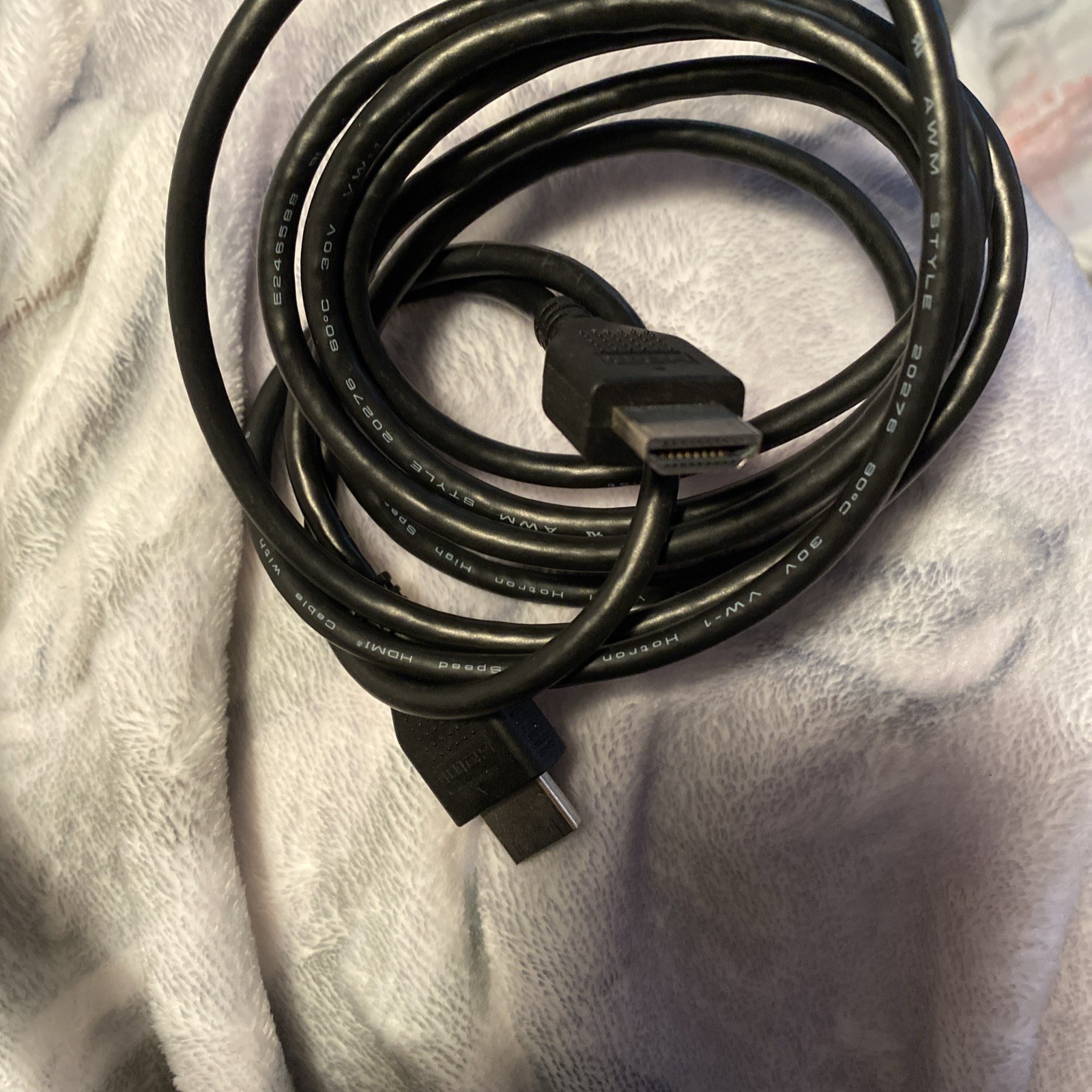 PS4 Slim & PS4. 2 Controllers ( 1 Wireless),2 HDMI CORDS, 2 Power Cords, 3 Games