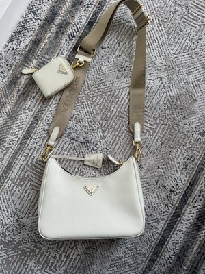 PRADA Re-Edition 2005 Schultertasche Klein Weiß Leder