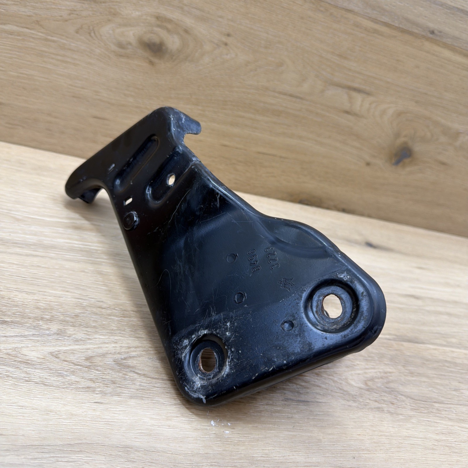 🟢2014-21 OEM Maserati Ghibli M157 3.0L Front Left Intercooler Bracket Holder🟢