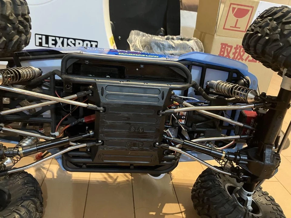 Axial Wraith Poison Spyder Rock Crawler 1/10 Scale Rc Car Off-Road 4Wd Rtr - Image 3 of 4