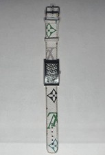 Orologio Louis Vuitton Paris Placca O G20M Quadrante Arcobaleno LV - Cristallo Crepato -