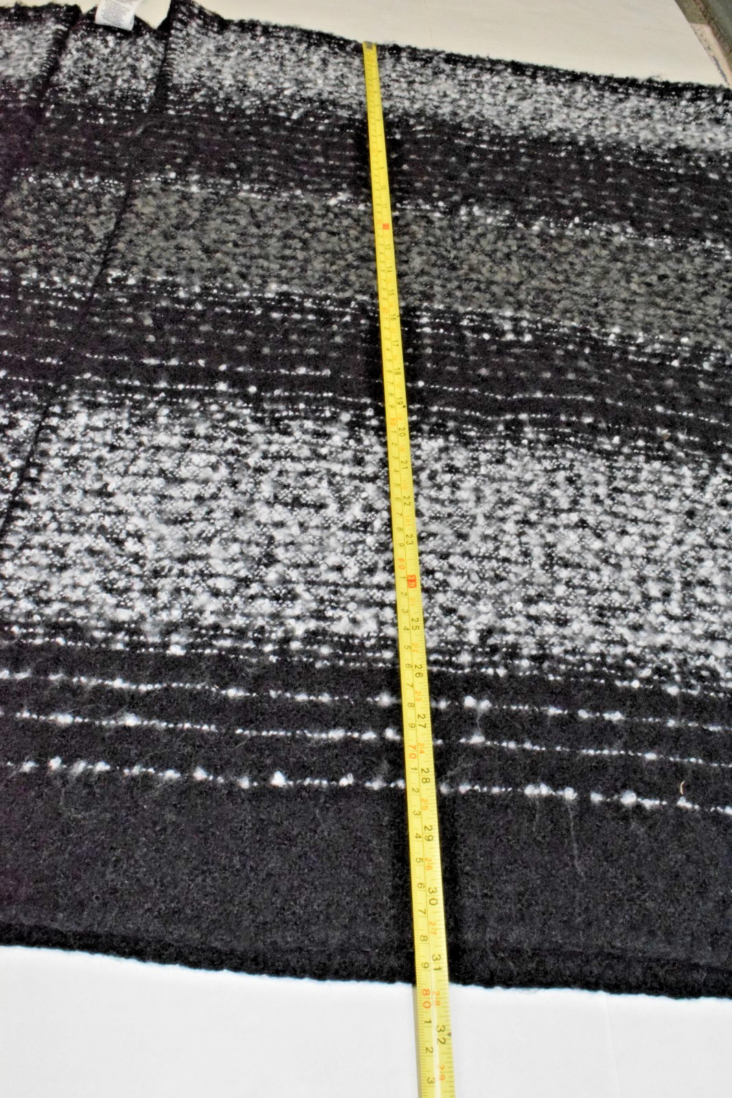 Woolrich Doris Shawl Black Gray Stripe One Size Chunky Polyester Knit 31X45In image 5