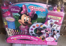DISNEY Minnie Mouse Bow-tique MINNIE'S ACTIVITY WORLD Activity Set